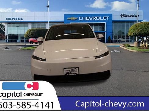 Used 2026 Tesla Model Y AWD image 6