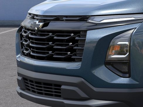 New 2027 Chevrolet Equinox LT w/ Convenience Package II FWD image 37