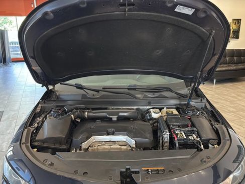 Used 2019 Chevrolet Impala LT FWD image 53