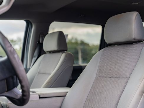 Certified 2020 Ford F250 XL w/ STX Appearance Package image 21