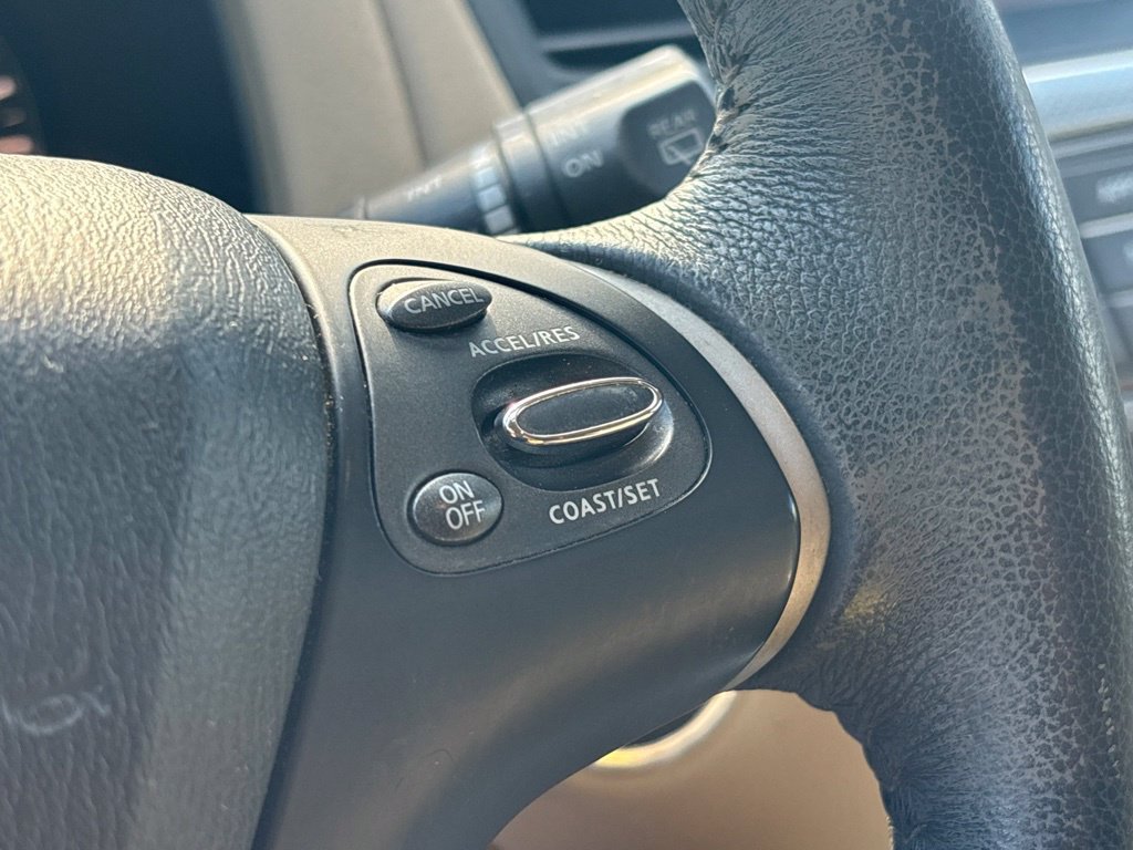 Used 2017 Nissan Pathfinder SL w/ SL Premium Package FWD image 18