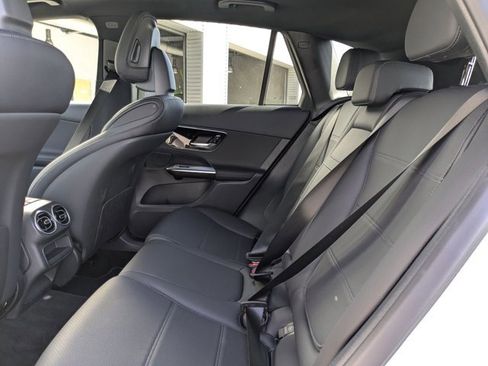 Used 2026 Mercedes-Benz GLC 300 4MATIC image 20