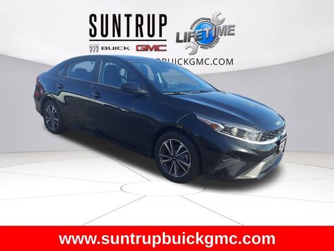 Used 2024 Kia Forte LXS image 15