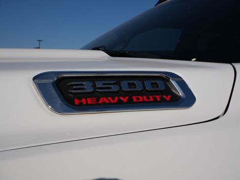 Used 2023 RAM 3500 Tradesman w/ Chrome Appearance Group AWD/4WD image 32