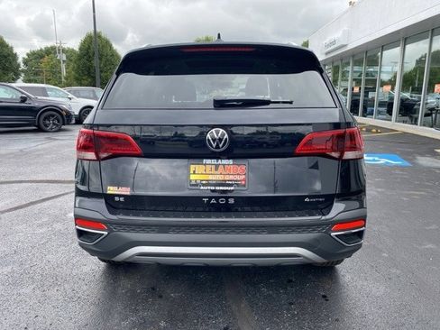 New 2024 Volkswagen Taos SE image 11