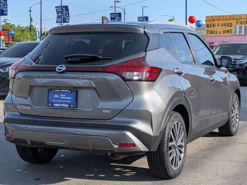 Used 2021 Nissan Kicks SV FWD image 4