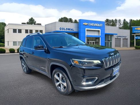 Used 2021 Jeep Cherokee Limited w/ Mopar Interior Package AWD/4WD image 2