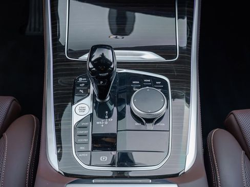 Used 2023 BMW X5 xDrive40i w/ Premium Package image 29