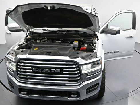 Used 2022 RAM 2500 Limited AWD/4WD image 46