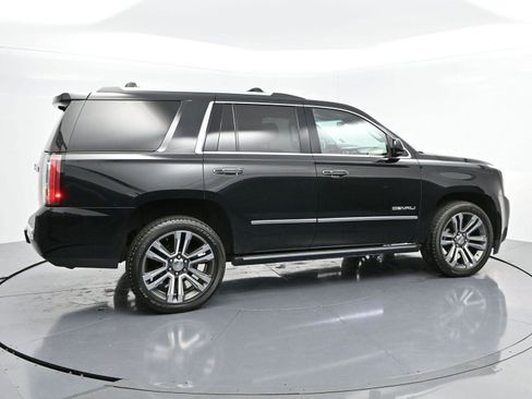 Used 2020 GMC Yukon Denali w/ Denali Premium Package image 8