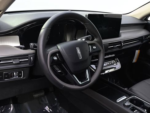 New 2026 Lincoln Corsair Premiere AWD/4WD image 11