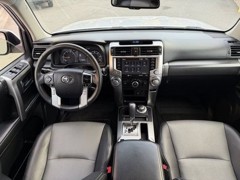 Used 2022 Toyota 4Runner SR5 Premium image 43