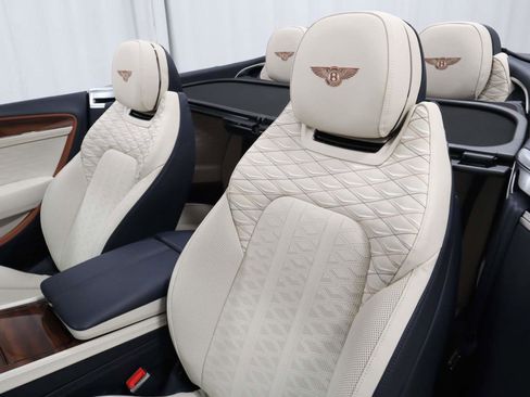 Used 2025 Bentley Continental GT Speed image 18