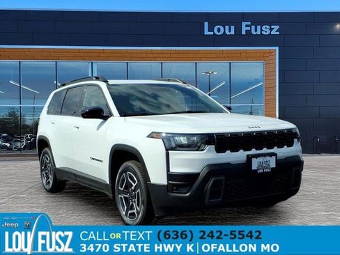 New 2026 Jeep Cherokee Laredo AWD/4WD image 1