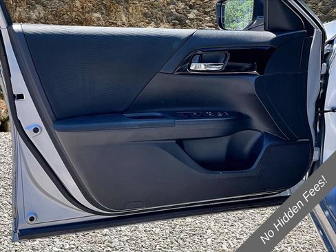 Used 2016 Honda Accord LX image 19