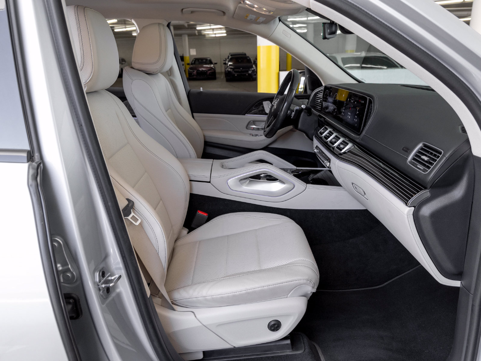 Used 2024 Mercedes-Benz GLE 350 4MATIC image 28