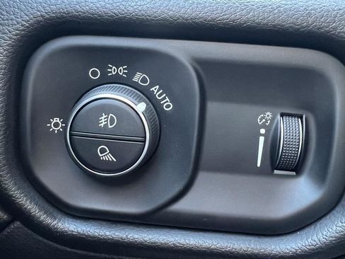 Used 2022 RAM 5500 Tradesman image 5