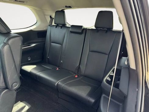 Certified 2024 Toyota Grand Highlander AWD image 12