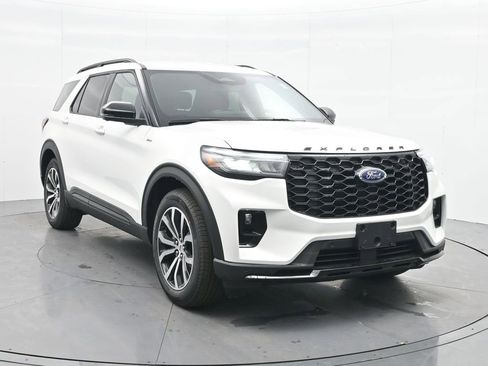 New 2026 Ford Explorer ST-Line w/ Premium Package RWD image 4