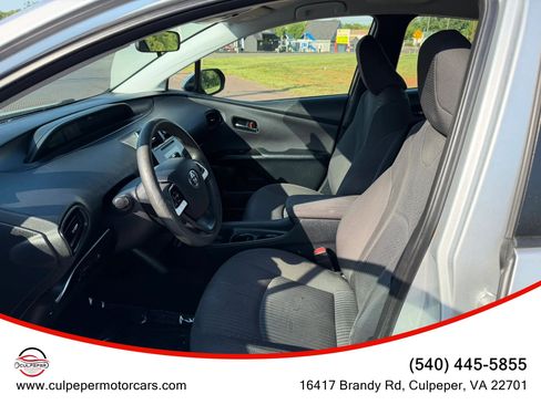 Used 2016 Toyota Prius Two FWD image 7