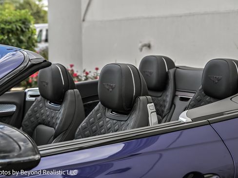 Used 2023 Bentley Continental GT V8 image 15