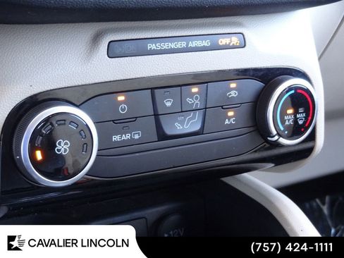 Certified 2022 Ford Escape SE AWD/4WD image 26