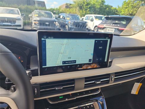 New 2026 Lincoln Corsair Premiere image 35