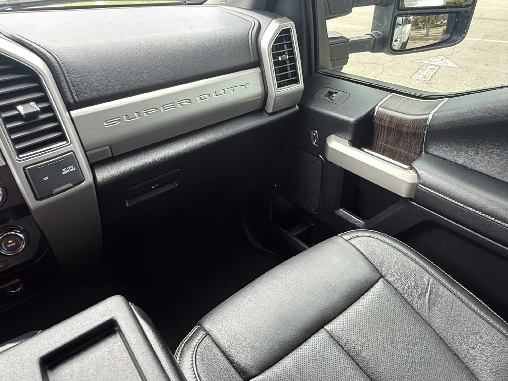 Used 2020 Ford F250 Lariat w/ Lariat Ultimate Package AWD/4WD image 15