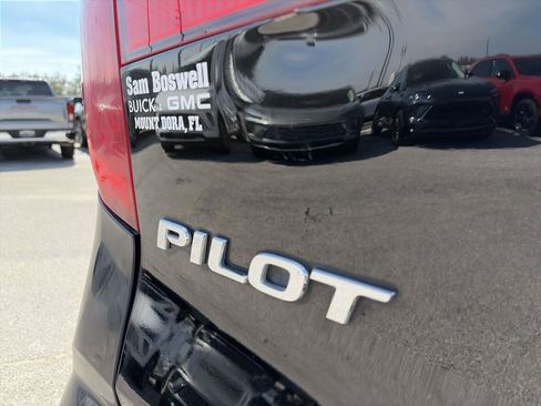 Used 2016 Honda Pilot Touring image 36