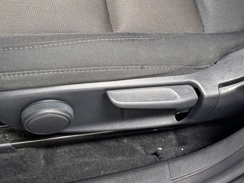 Used 2020 MAZDA MAZDA3 Sedan FWD image 12