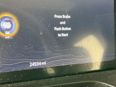 Used 2023 Jeep Grand Cherokee Altitude AWD/4WD image 12