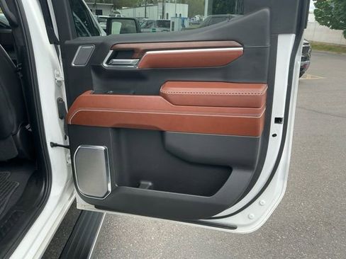 Used 2024 GMC Sierra 1500 Denali Ultimate AWD/4WD image 18