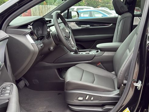 New 2026 Cadillac XT5 Premium Luxury w/ Driver Assist Package AWD/4WD image 8