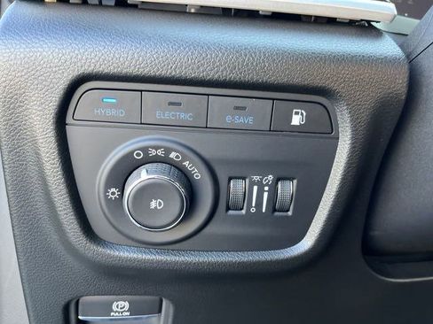 New 2024 Jeep Grand Cherokee Trailhawk w/ Advanced Protech Group II image 40