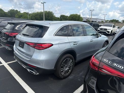 Certified 2026 Mercedes-Benz GLC 300 image 6
