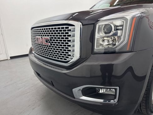 Used 2017 GMC Yukon XL Denali w/ Open Road Package image 25