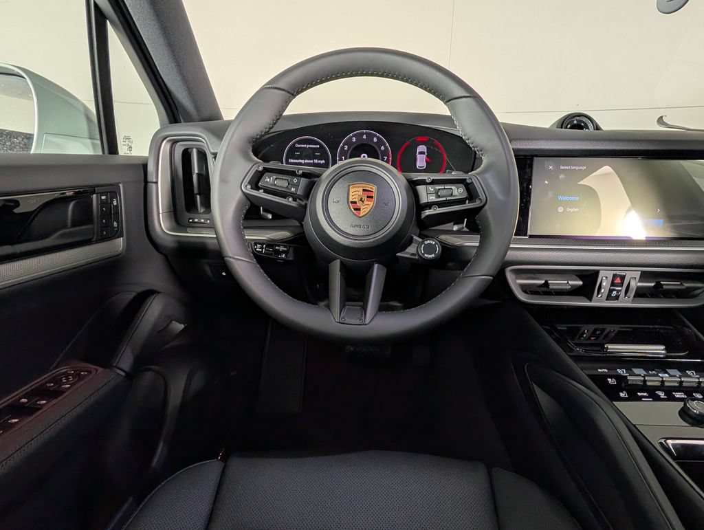 Certified 2026 Porsche Cayenne AWD/4WD image 17