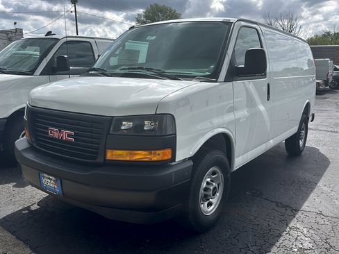 New 2026 GMC Savana 2500 w/ Driver Convenience Package RWD image 4