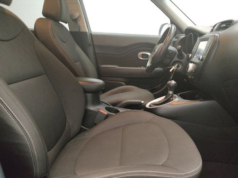 Used 2019 Kia Soul w/ Option Group 020 FWD image 21