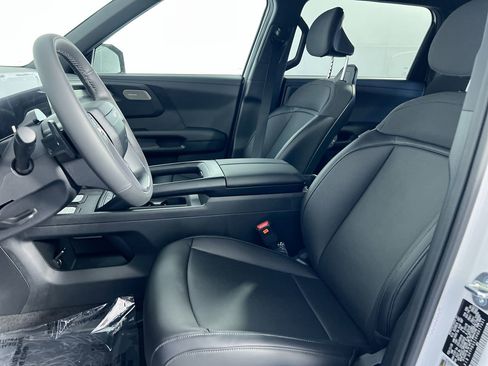 New 2027 Kia Telluride LX image 2