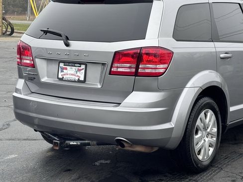 Used 2017 Dodge Journey SE image 36