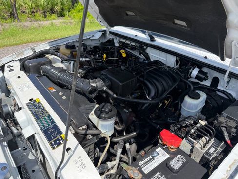 Used 2010 Ford Ranger XLT RWD image 23