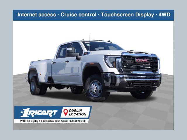 New 2026 GMC Sierra 3500 Pro AWD/4WD image 1