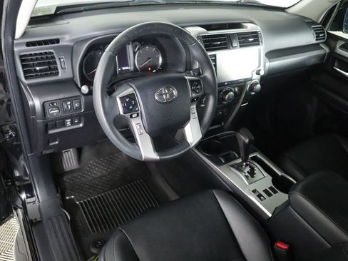 Used 2022 Toyota 4Runner TRD Sport image 9