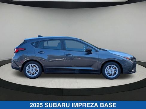 Certified 2025 Subaru Impreza 2.0i image 2