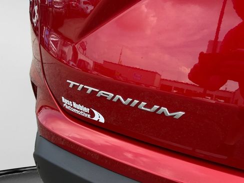 Used 2024 Ford Edge Titanium AWD/4WD image 11