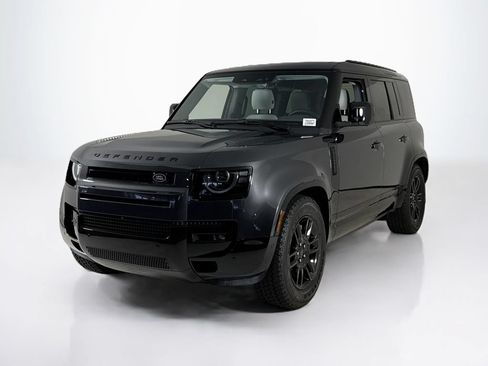 Used 2026 Land Rover Defender 110 X-Dynamic SE AWD/4WD image 1