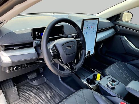 Used 2023 Ford Mustang Mach-E Select RWD image 17