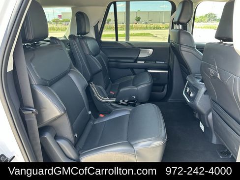 Used 2025 Ford Expedition Max Platinum AWD/4WD image 33
