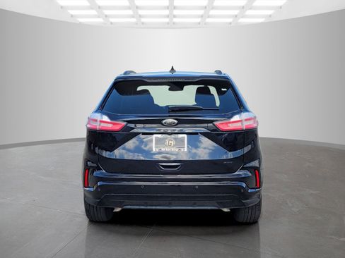 Used 2023 Ford Edge SE w/ Black Appearance Package image 6